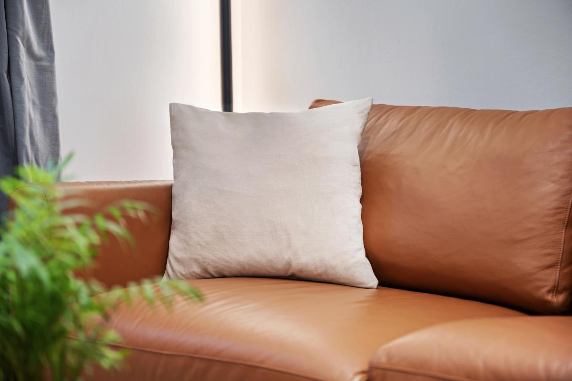 Edler Wohnraum Noble Stadtoase Mit Boxspringbett, Kaffeevollautomat, Lift & Parkplatz Chemnitz Bagian luar foto